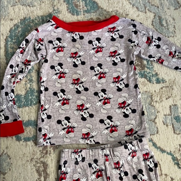 Disney Mickey Mouse 2 piece pajama set - Picture 2 of 6